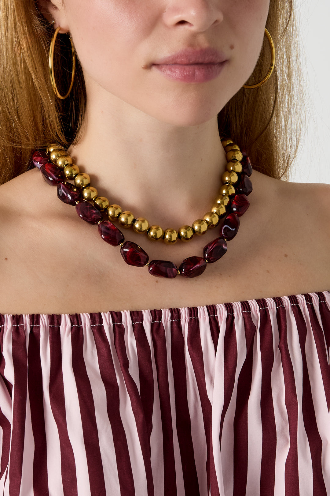 Necklace with organic beads
